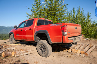 Illustration for article titled Here's How The 2016 Toyota Tacoma Looks Off-Road